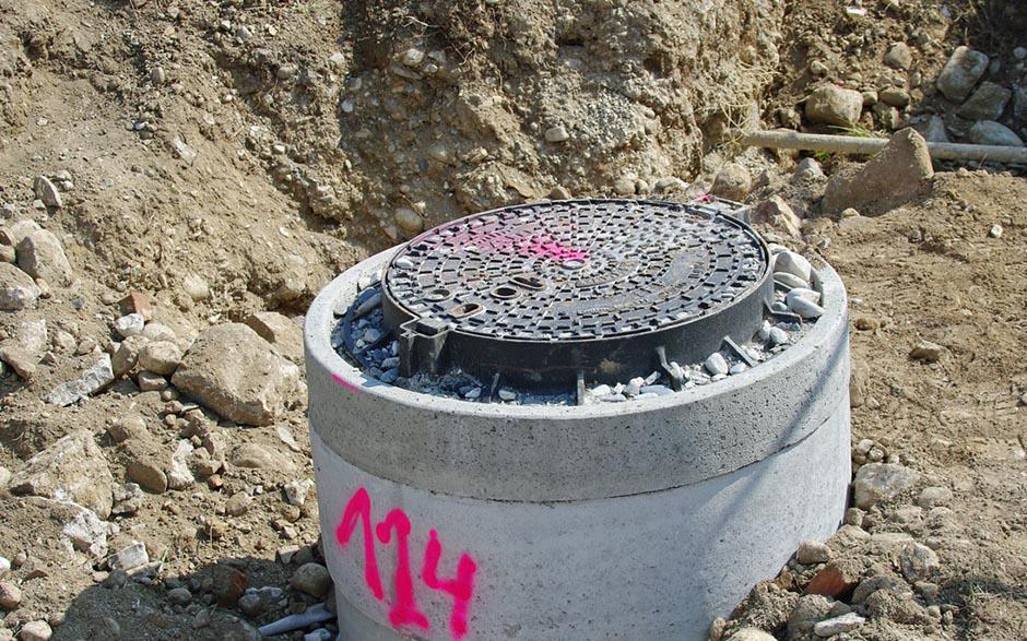 déboucher les wc avec une bouteille Garches